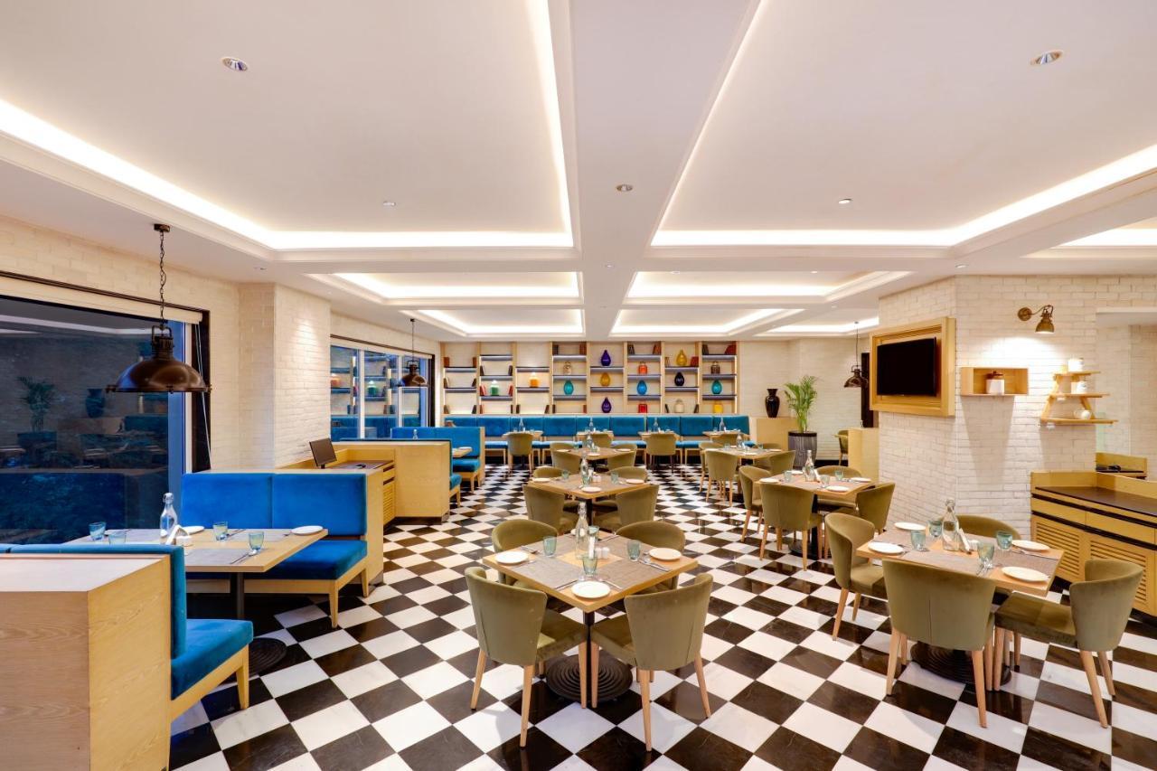 Hotel Lemon Tree Premier, Mumbai International Airport Exterior foto